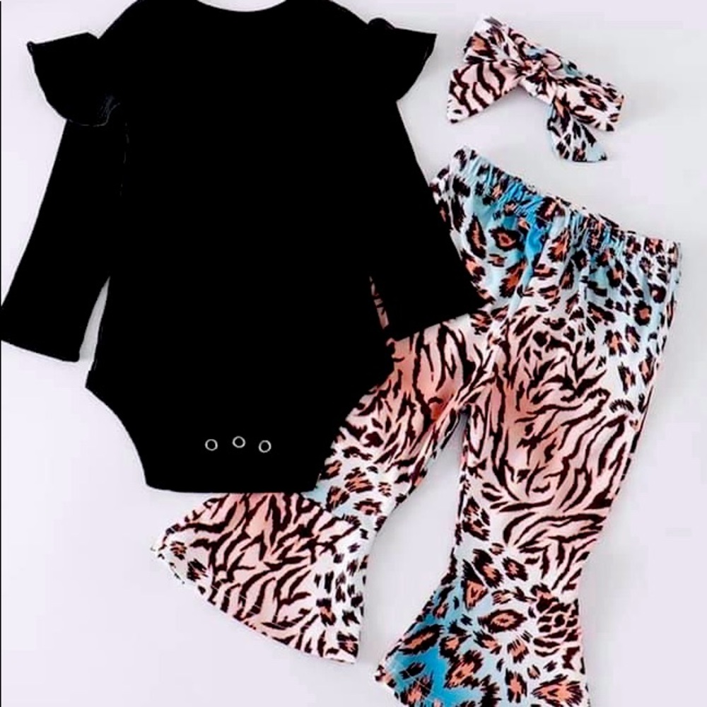 Girls cheetah print set